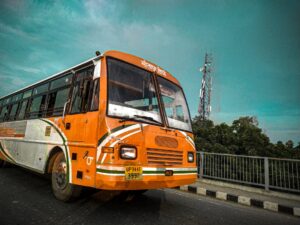 agra live news buses